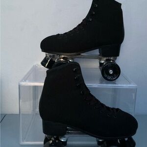 Sleek Black Roller Skates for Women